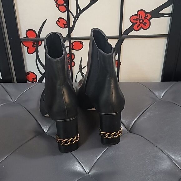 KURT GEIGER LONDON Raquel Chain Detail Block Heel Ankle Boots - Picture 4 of 15